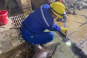南昌地下室伸缩缝堵漏施工视频